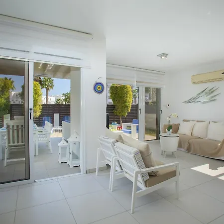 Passion Apartment Pernera